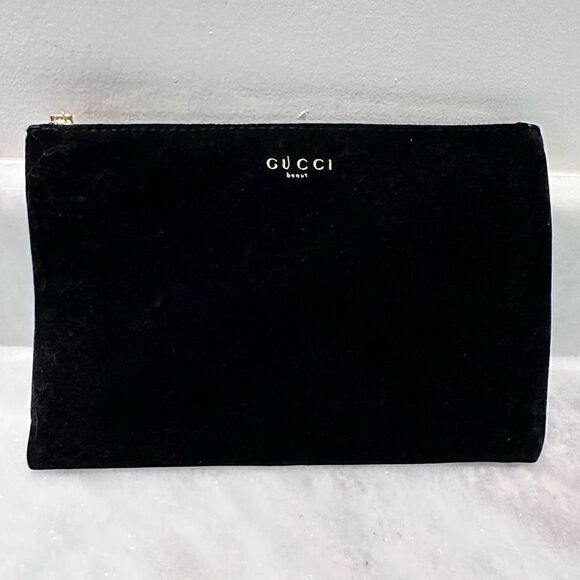 Gucci Handbags - Gucci Beauty Velvet Gold Zipper Cosmetic Pouch Clutch Bag Black Size 9.5"x 6.25"